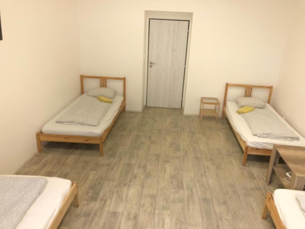 Apartments Near The Center With Privat Parking Brno Exterior photo